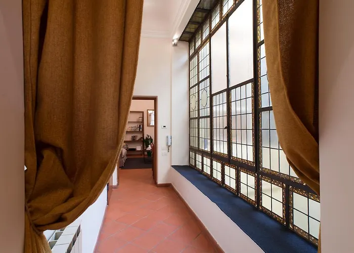 Ponte Vecchio Flat With Elevator * Florencja