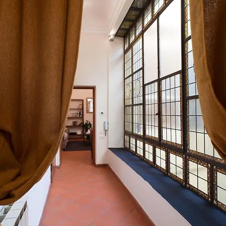 Ponte Vecchio Flat With Elevator * פירנצה